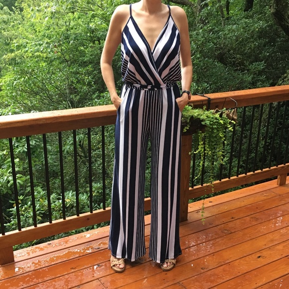 Égy Pants - Egy Striped Jumpsuit with Pockets